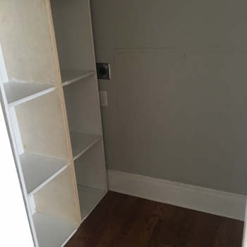 3-Closet w-dryer hookups